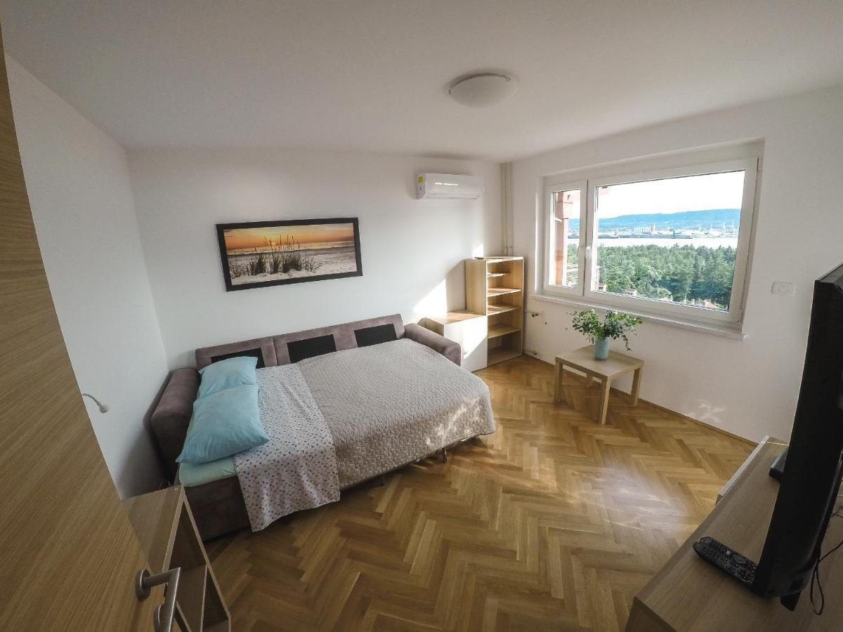 Garden View Apartments Ankaran Dış mekan fotoğraf