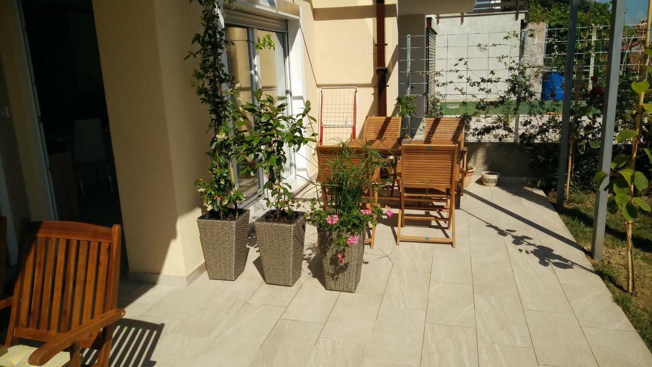 Garden View Apartments Ankaran Dış mekan fotoğraf