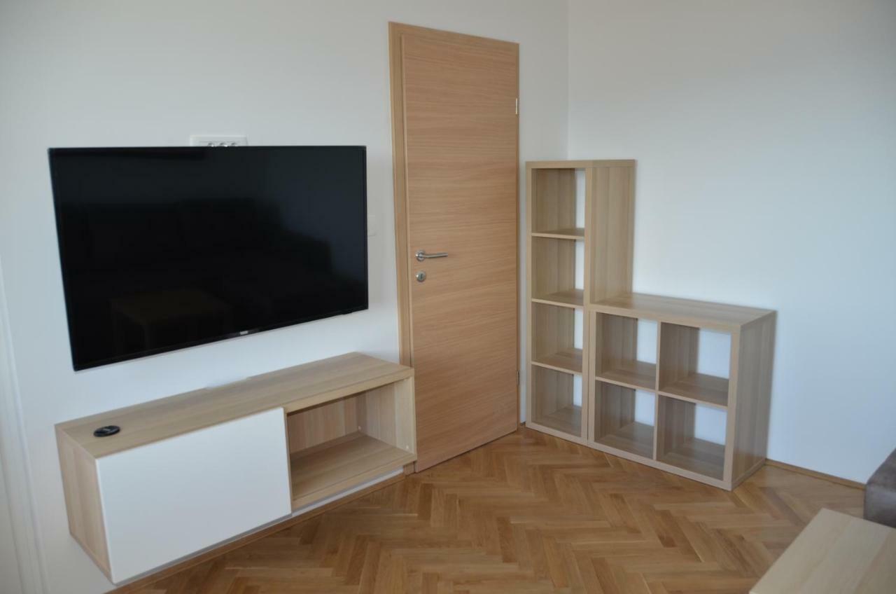 Garden View Apartments Ankaran Dış mekan fotoğraf